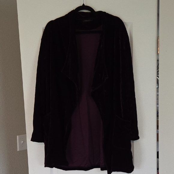 Amaryllis Deep Purple Velvet Cardigan Size 1X - Picture 1 of 5